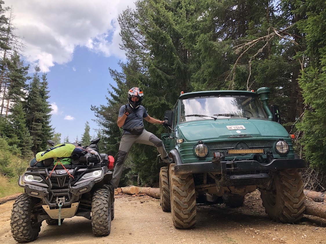 Базов Лагер Стрелча – хижа и къмпинг край Стрелча